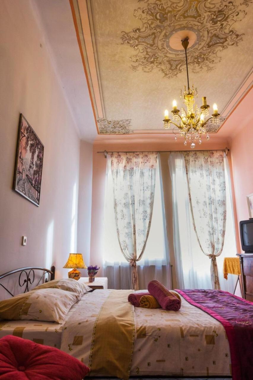 Vintage Apartment 2 Rooms With Balcony Lviv Eksteriør bilde