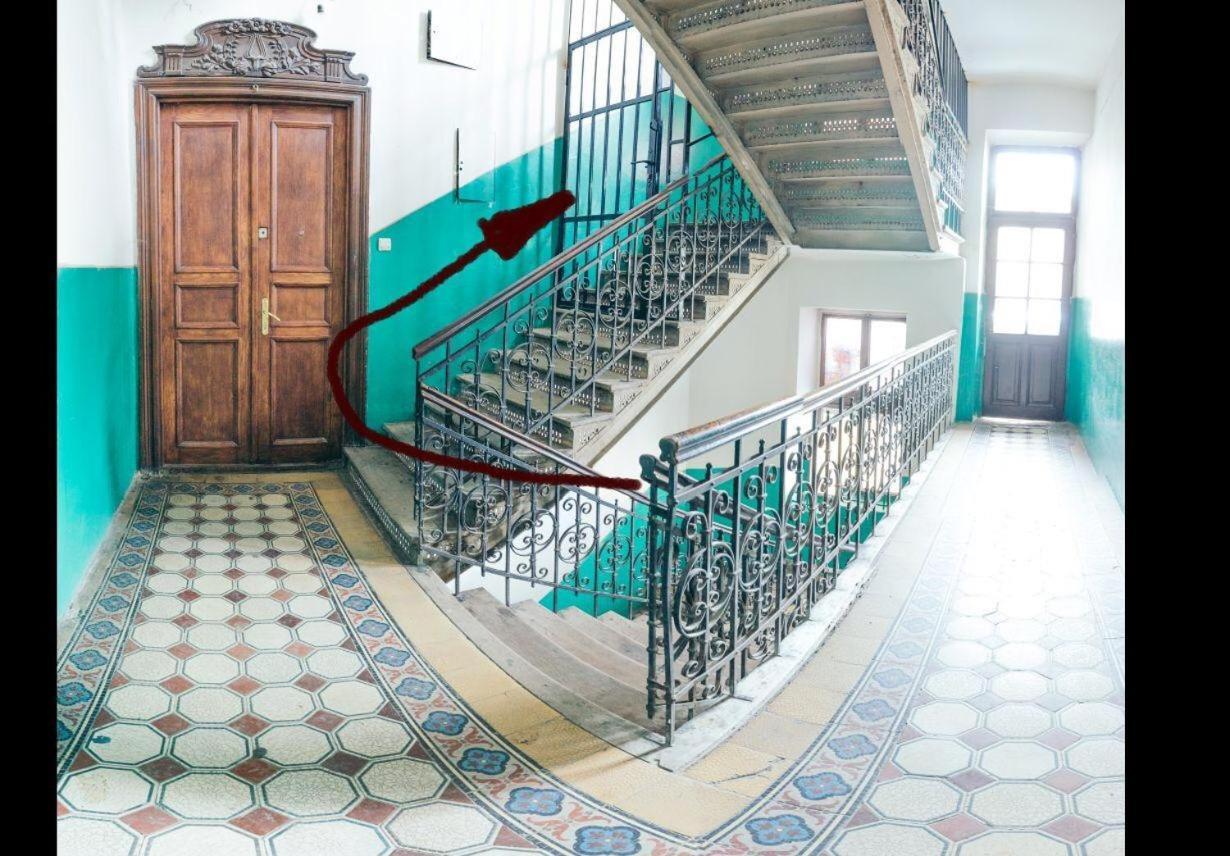 Vintage Apartment 2 Rooms With Balcony Lviv Eksteriør bilde